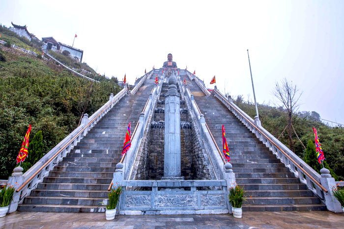 Fansipan Mountain Sapa Vietnam - 9 Storey Waterfall 